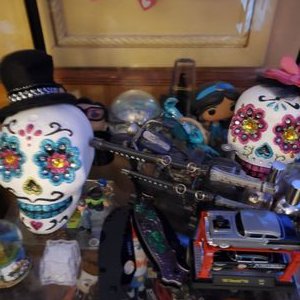 Profile Picture of Lupe Tovar (@LupeTovar13) on Twitter