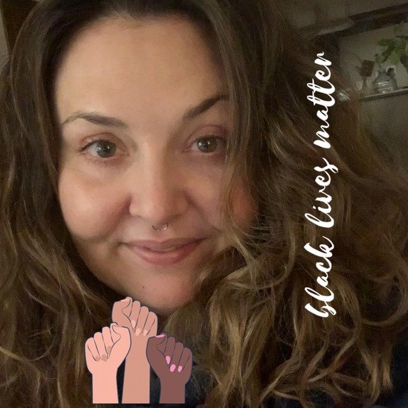Profile Picture of Heather Mcdermott (@heathermcd01) on Poshmark