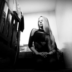 Simone Hart - Pinterest Profile Picture of Simone Hart (@EmeraldZirconia) on Pinterest