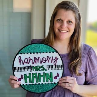 Profile Picture of Rachel Hahn (@harmonywithmrshahn) on Instagram