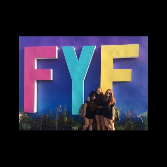 Profile Picture of Noelle Nisco (@berkeleygal69) on Poshmark