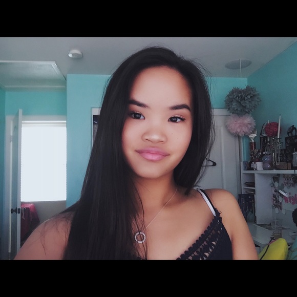 Profile Picture of Trista kate Manalo (@tristakate) on Poshmark