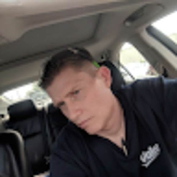 Profile Picture of Jason Kolb (@jason_kolb) on Poshmark