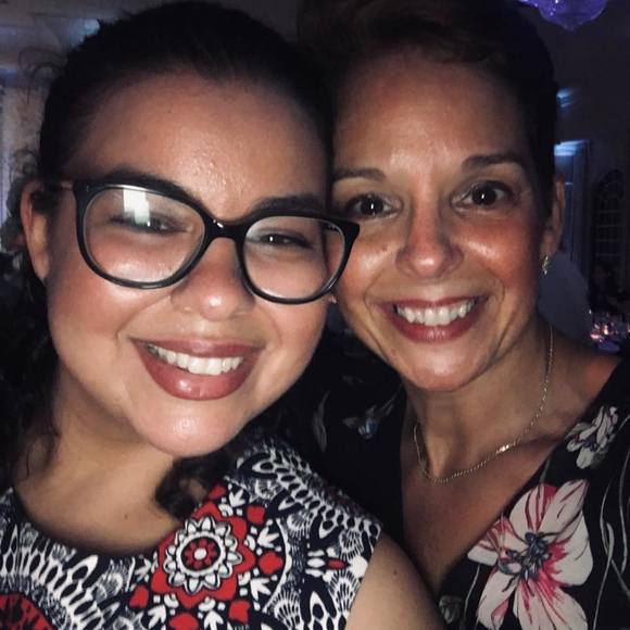Profile Picture of Doris Ramos (@dorislramos812) on Poshmark