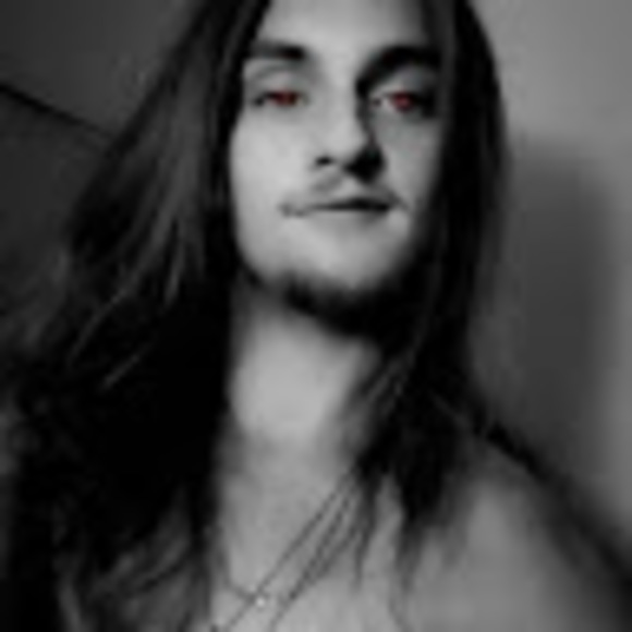 Profile Picture of Jeffrey Hassell (@jeffrey_hassell) on Poshmark