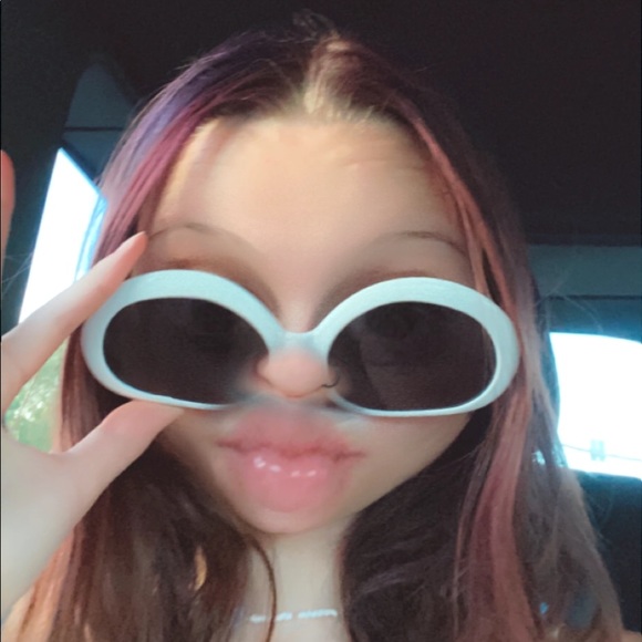 Profile Picture of Lily Kennedy (@lilykennedy813) on Poshmark