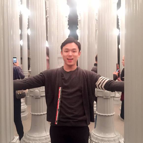 Profile Picture of Wonjae Lee (@wjnesia) on Poshmark