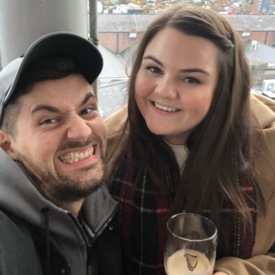 Profile Picture of Laura (@LauraPeters1908) on Twitter
