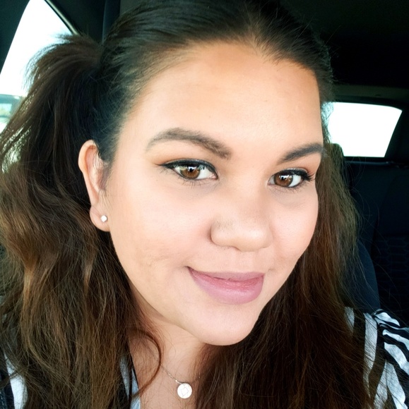 Profile Picture of Tacia Morris-cassalata (@taciamc) on Poshmark