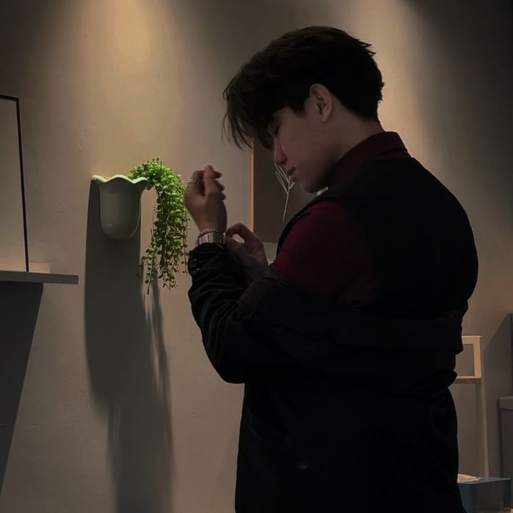 Profile Picture of HUXLEX (@itsmeluckman) on Tiktok