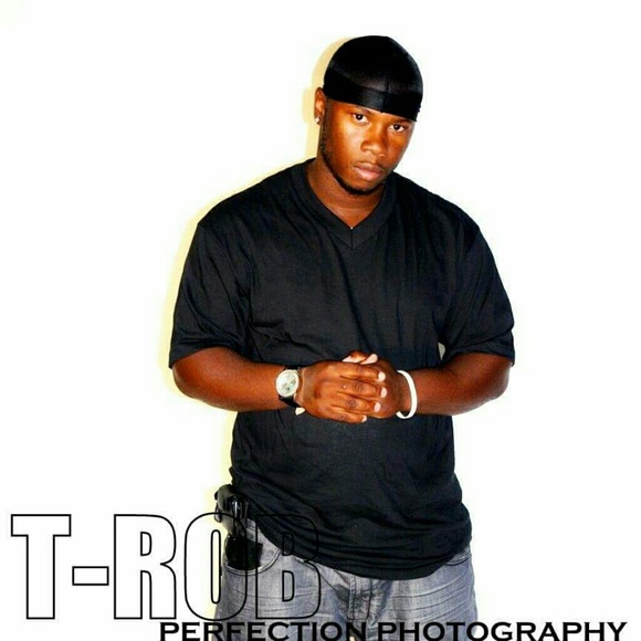 Profile Picture of Tony Robertson (@trob997878) on Poshmark