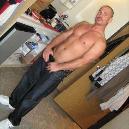 Profile Picture of Chris Holleman (@cnhxx33) on Twitter