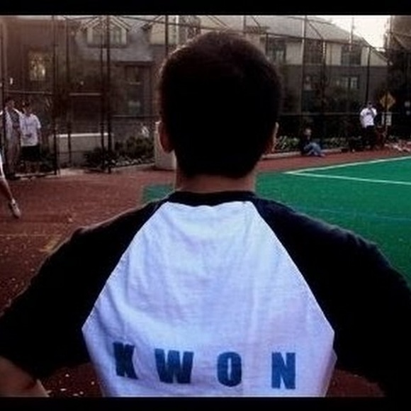 Profile Picture of Aaron Kwon (@akwon510) on Poshmark