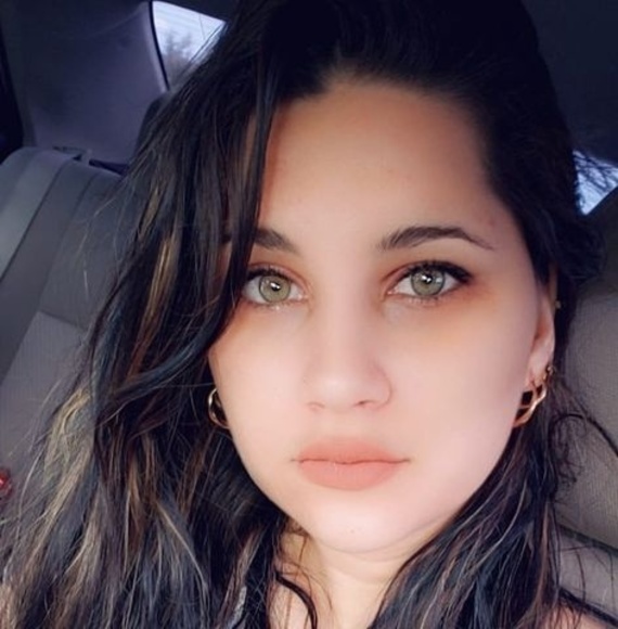 Profile Picture of Claudia Negrín (@deysinegrin) on Poshmark