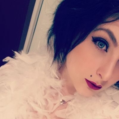 Profile Picture of Taylor Dani ✌🏼 (@TayDaniDubs) on Twitter