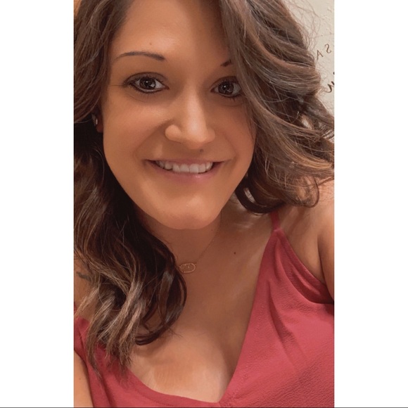 Profile Picture of Brittney Ramirez (@brittramirez91) on Poshmark