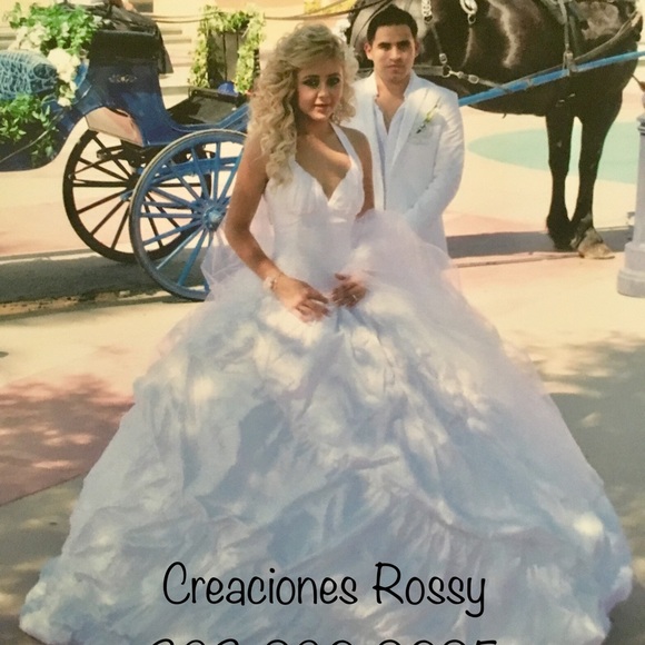 Profile Picture of Rosa elena Plata plata (@creacionesrossy) on Poshmark