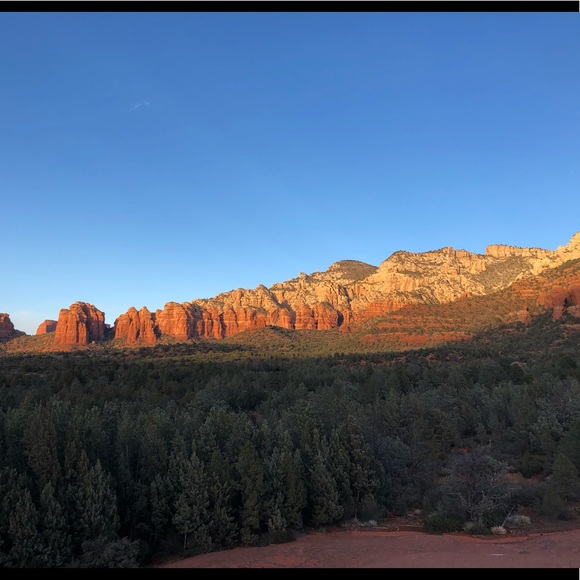 Profile Picture of Maddy Romig (@maddyromig) on Poshmark