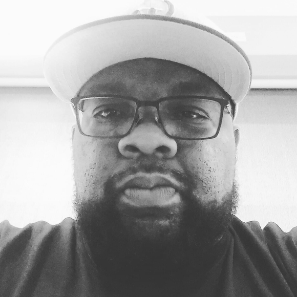 Profile Picture of Adrian Collier (@acollier719) on Poshmark