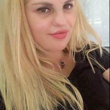 Profile Picture of Madalina Ilie (@MadalinaIlie13) on Twitter