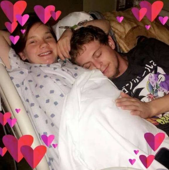 Profile Picture of Michelle Fowler (@bfowl97) on Poshmark