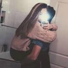 Profile Picture of   Larissa ❤... (@larissa.neumann) on Tiktok