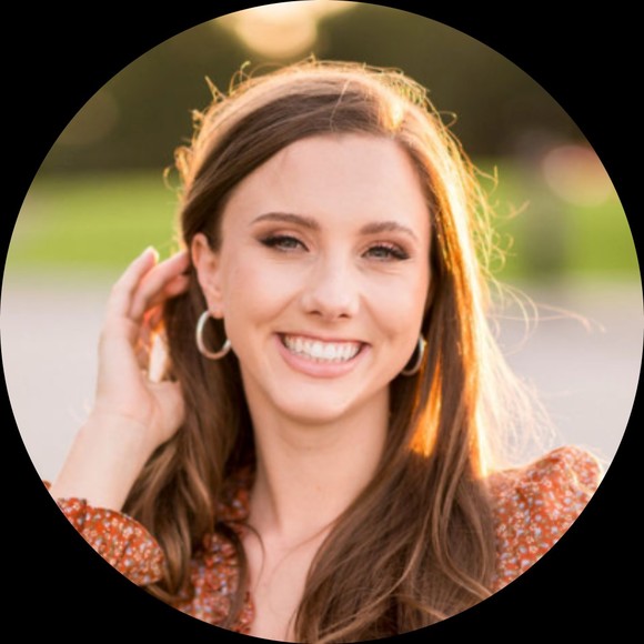 Savannah Maxwell - Poshmark Profile Picture of Savannah Maxwell (@savannahjomax) on Poshmark