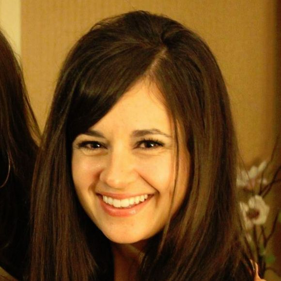 Profile Picture of Sara Engesath (@enge0371) on Poshmark