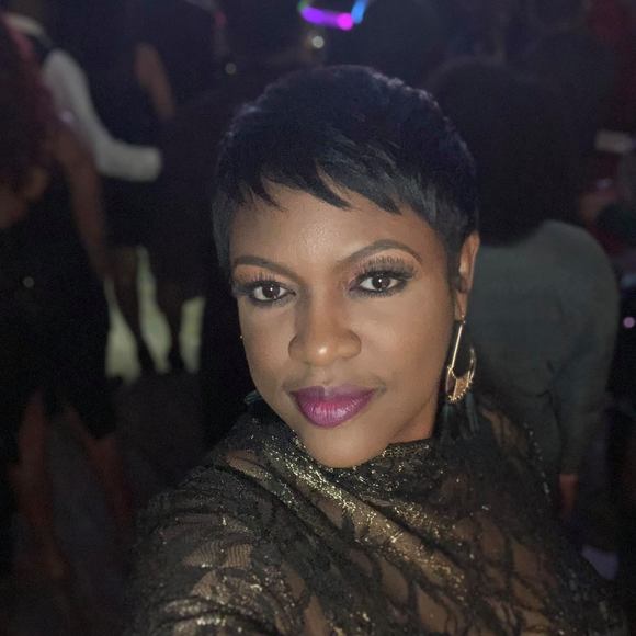 Profile Picture of Anitra Thomas (@anitrat75) on Poshmark