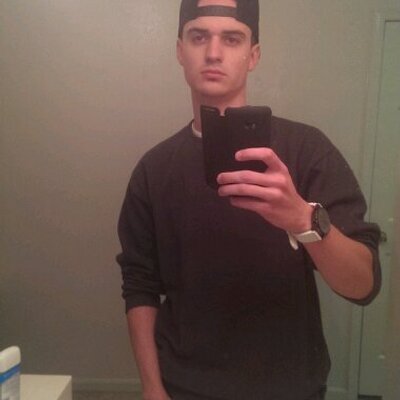 Profile Picture of John Jarrell (@JohnnyBoy4201) on Twitter