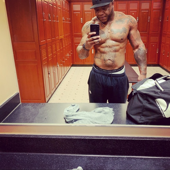 Profile Picture of Dexter Carthon (@1984louis) on Poshmark