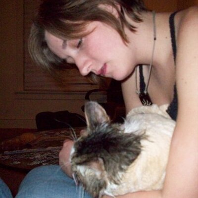 Profile Picture of Megan McClure (@flora1134) on Twitter