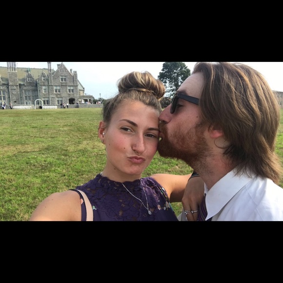 Profile Picture of Alyssa Samsamson (@asamsamson) on Poshmark