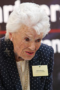 Profile Picture of Eve Bransonon Wikipedia