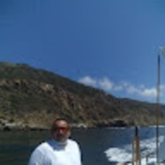 Profile Picture of Richard Majer (@richardmajer1) on Poshmark