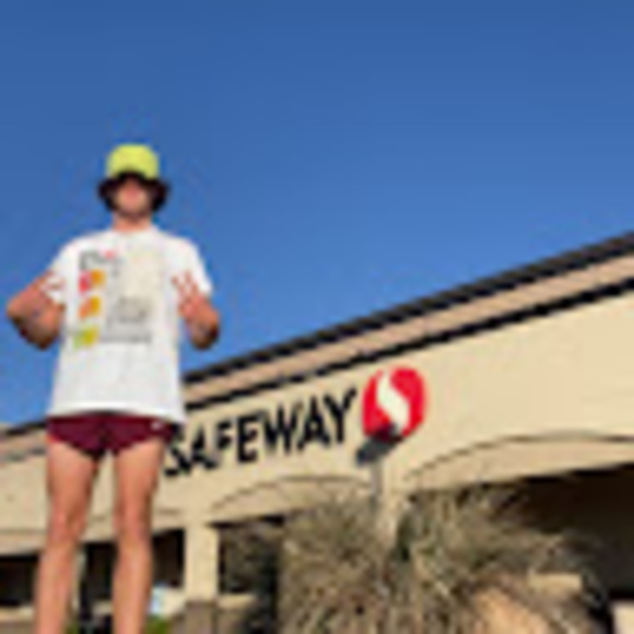 Profile Picture of Grant Glenn (@glenn7934) on Poshmark