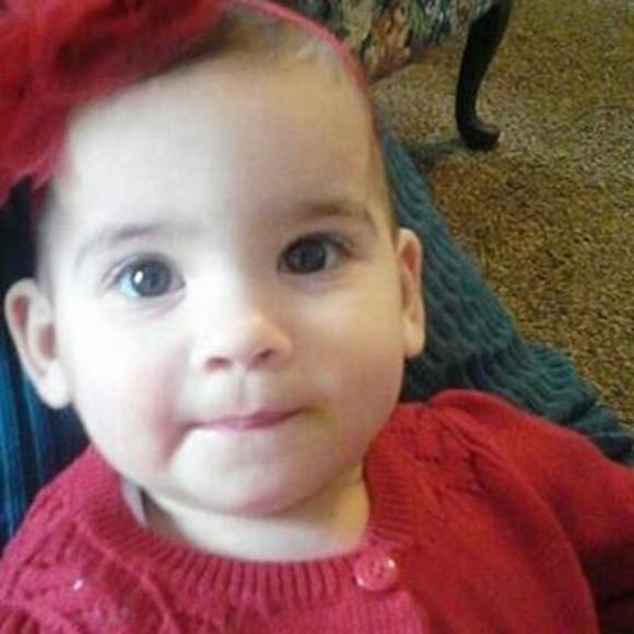 Profile Picture of Tita Dutson (@weepinggirl) on Poshmark