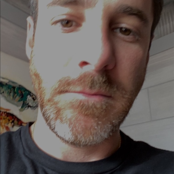 Profile Picture of Alex Mazelow (@amazelow) on Poshmark