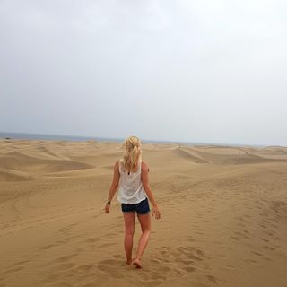 Profile Picture of Julia Henn (@julia.henn.52) on Facebook