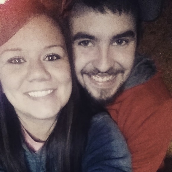 Profile Picture of Courtnee Zuehlsdorff (@courtzee) on Poshmark