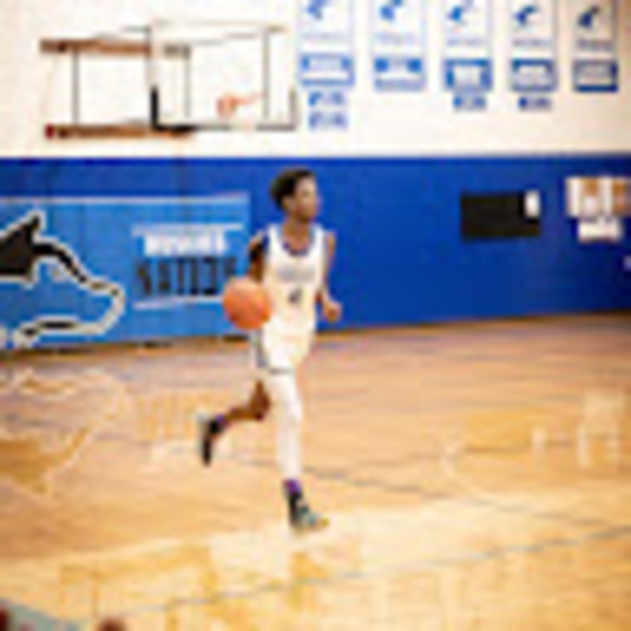 Profile Picture of Isaac Van vleet (@isaacvanvleet) on Poshmark