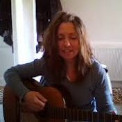 Profile Picture of Jenny Davies (@jennysguitarworld) on Youtube