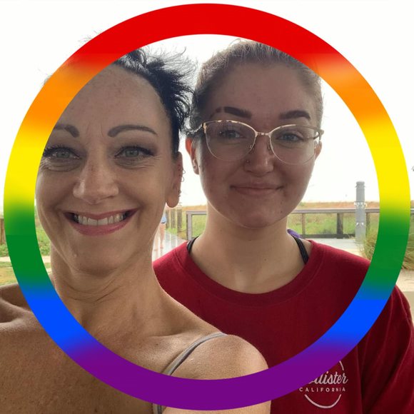Profile Picture of Dawn Grimes honeycutt (@dmhoneyc) on Poshmark