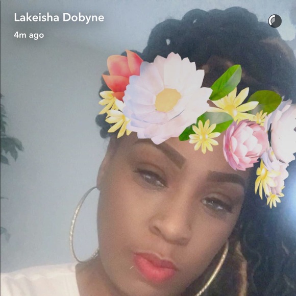 Profile Picture of Lakeisha Dobyne (@dorethad) on Poshmark