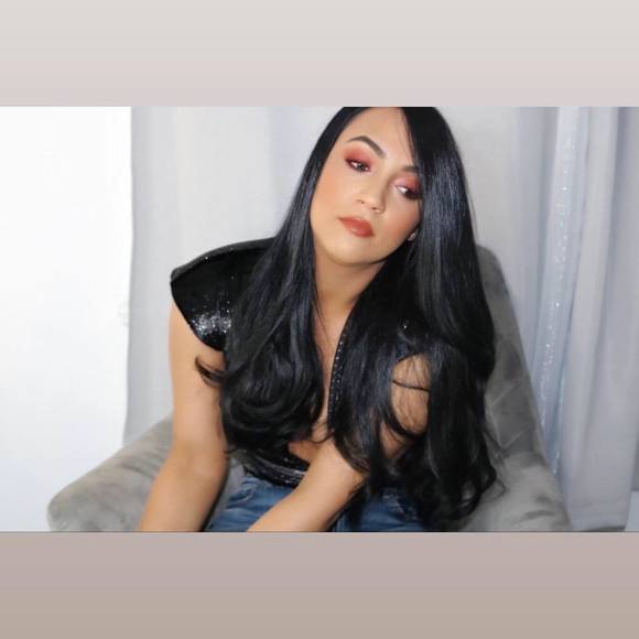 Profile Picture of Lorainnys Rosario duran (@rosalinard) on Poshmark