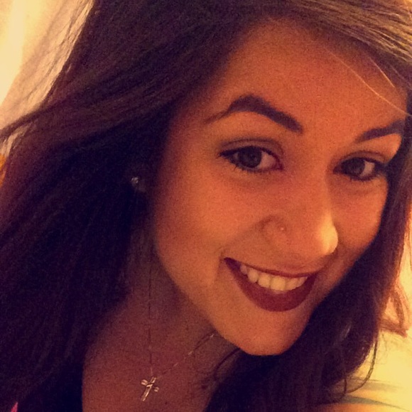 Profile Picture of Raisa Zdanowski (@raisaz) on Poshmark