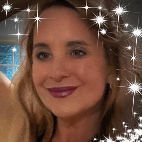 Profile Picture of Gerry Stohr (@gerrylynnstohr) on Poshmark