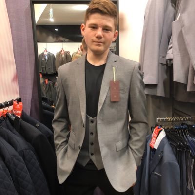 Profile Picture of Harry Hicks (@HicksHicks_06) on Twitter