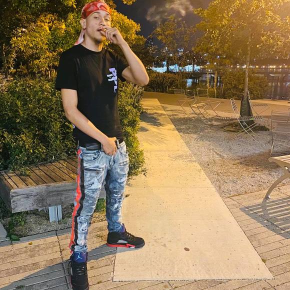 Profile Picture of Jeremy Paulino (@jeremy1999) on Poshmark