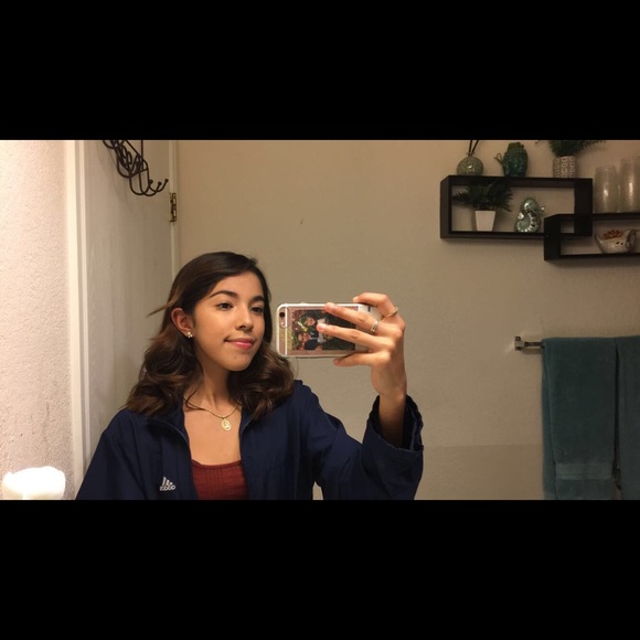 Profile Picture of Alexa Rocha (@alexaarocha23) on Poshmark
